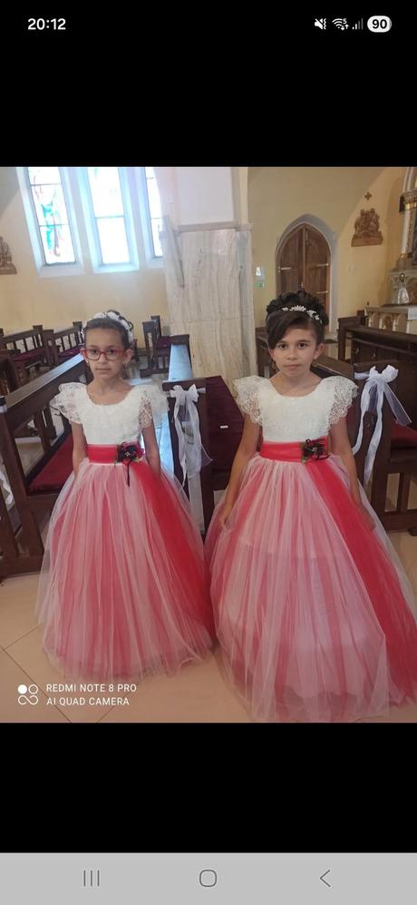 Dievčenské spoločenské šaty, 140