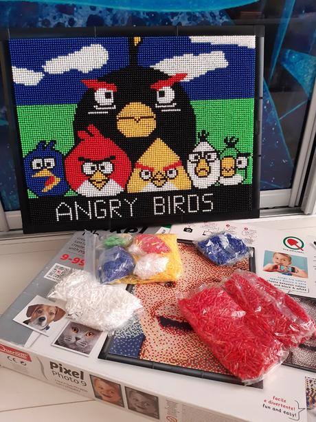 Kolíčková mozaika pixel photo,