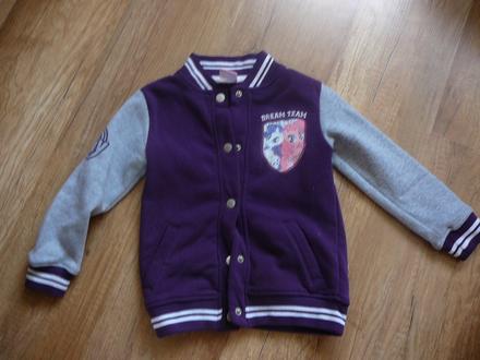 Dievcenska bunda-mikina, 110