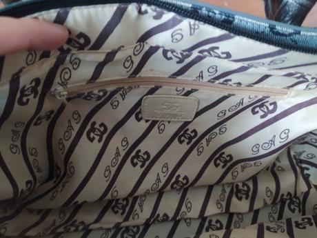 Extravagantná kabelka, 