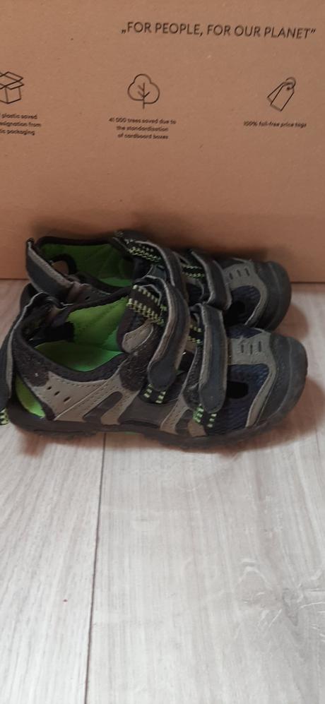 Sportove sandale, 30