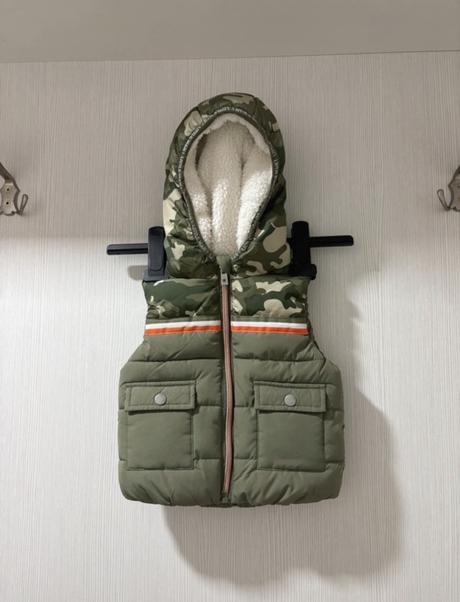 Chlapčenská vesta, f&f,56