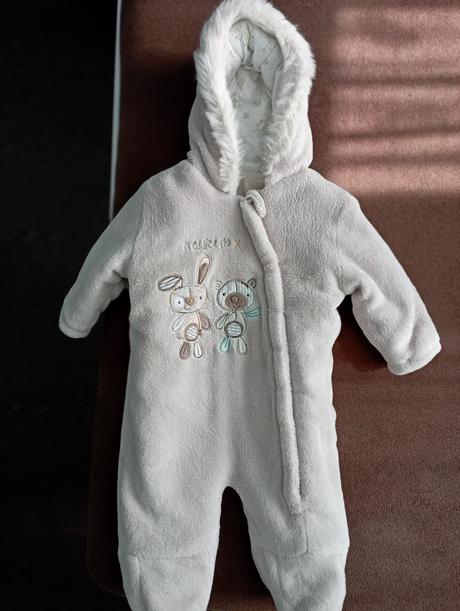 Hrubší overal na zimu veľ 6-9 mes., f&f,74