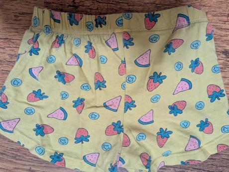 Kraťasy, sinsay,110