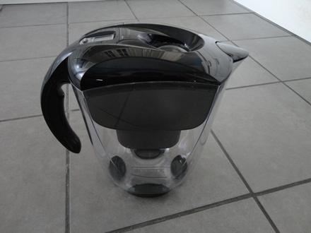 Filtračná kanvica na vodu brita - 2,4 l, brita