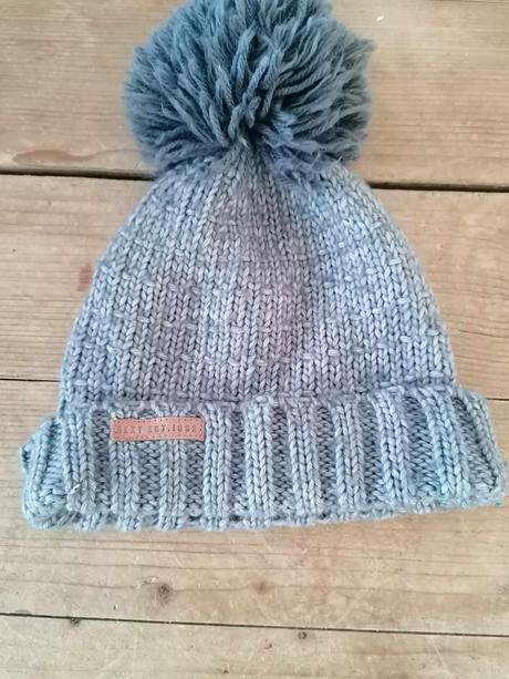 Čiapka next, next,104