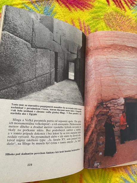 Erich von däniken oči sfingy,