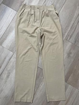 Elegantnejšie nohavice, 42