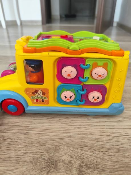 Scholl bus interaktívna hračka, 