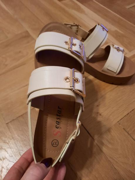 Pohodlné sandálky, 37