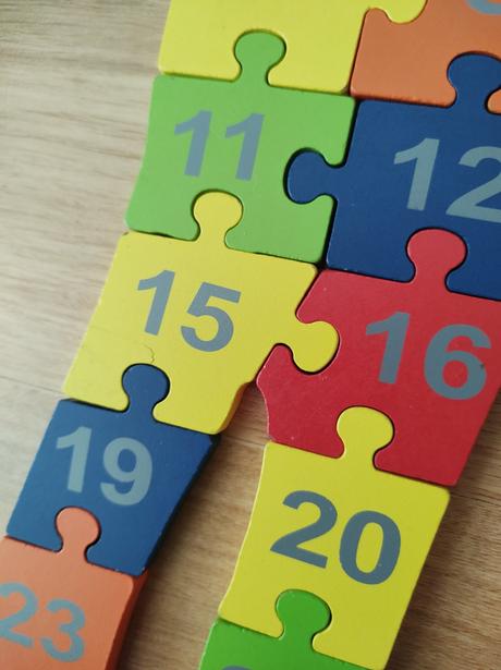 Drevené puzzle žirafa s číslami, 