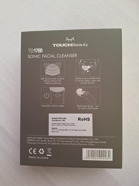 Sonický čistič pleti,