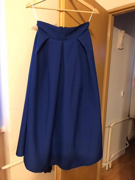 Spoločenska midi sukňa, 38