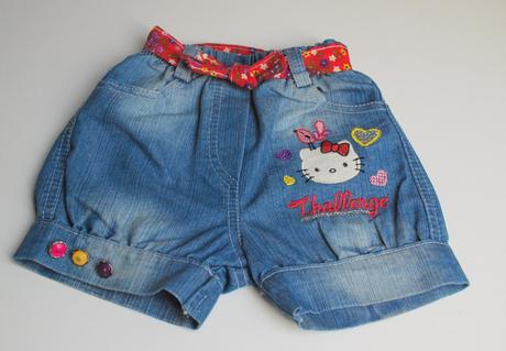 Roztomilé riflové kraťasy s kitty, 80