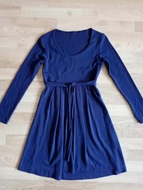 Tmavofialove šaty z úpletu, m