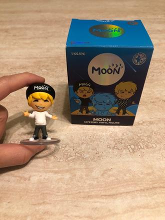 Figúrka/postavička moon youtuber, top stav, 