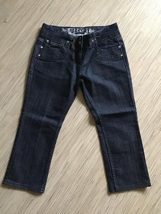 Tristvrtaky abbie, 38