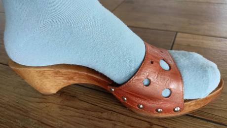 Šľapky dreváky, 39