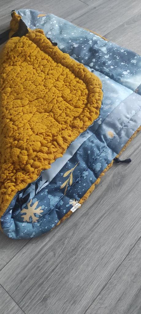 Nepadavá deka - nánožnik rukávnik v cene, 