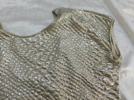 Pekne kvalitne šaty, 36