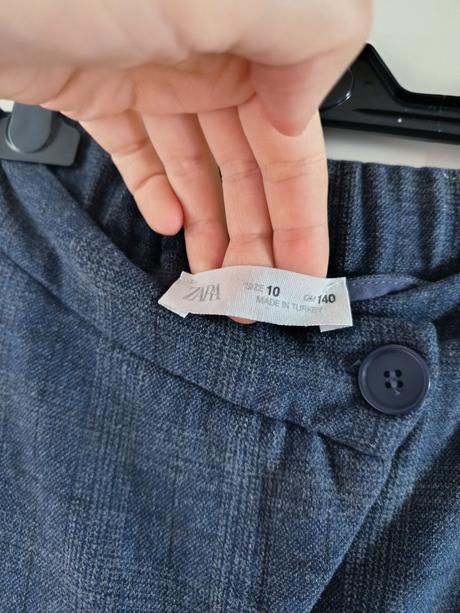 Široké nohavice, zara,140
