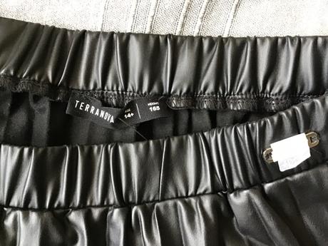 Plisovaná sukňas koženkovým  vzhľadom, terranova,164