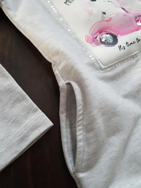 Mikinové šaty, 104