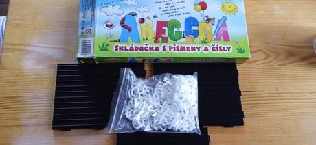 Chemoplast abeceda - skladačka s písmenami a čísla, 