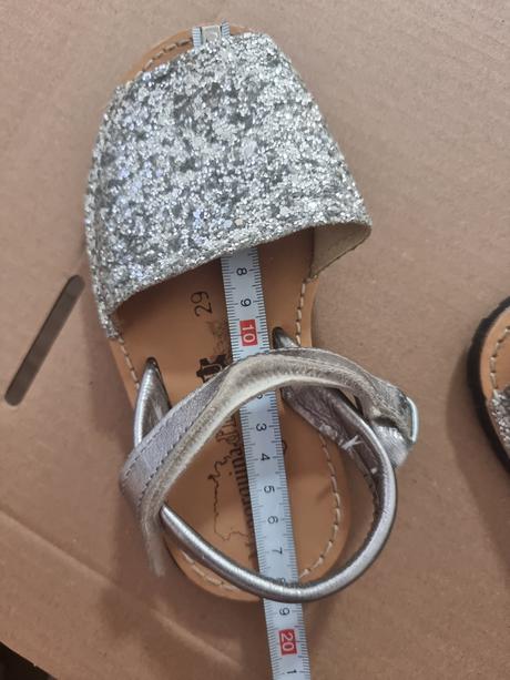 Menorky sandalky, 29