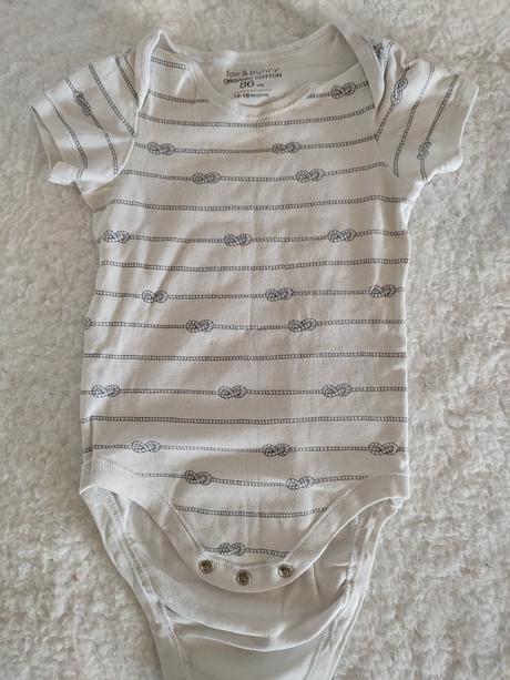 Body, fox & bunny,86