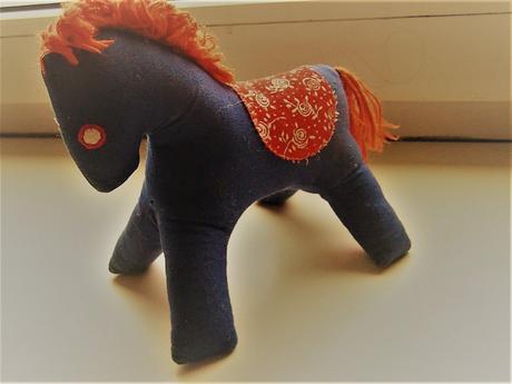 Latkovy modry konik, 