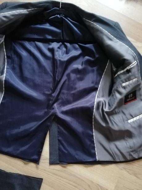 Sako  a nohavice, 52