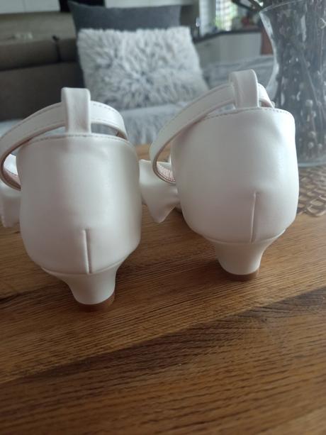 Topánky na 1sv.prijimanie, 35 / 36