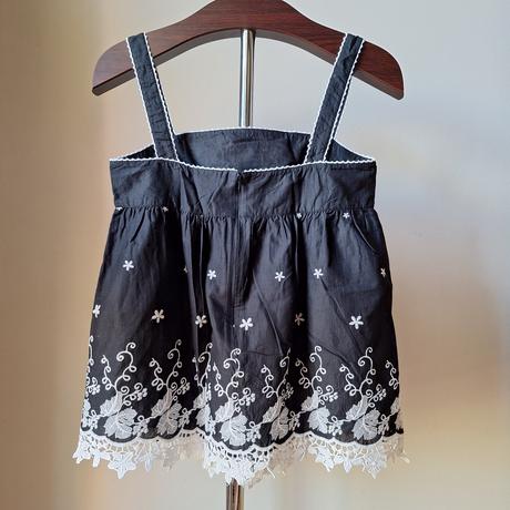 Nádherný top s čipkou, s