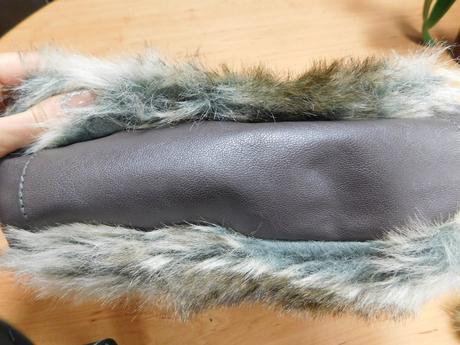 Kabelka s kožušinkou, 