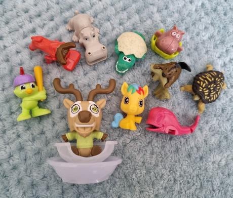 20ks kinder figurky rozne,