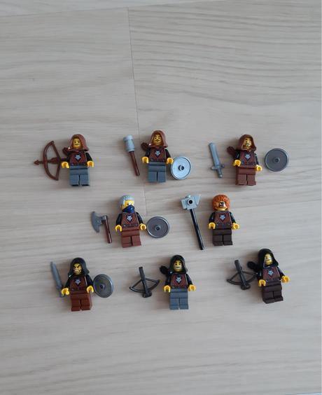 Predám nové lego figúrky vlčia svorka,