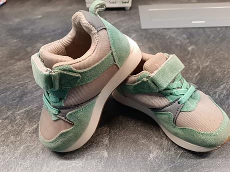 Chlapčenské tenisky, 23