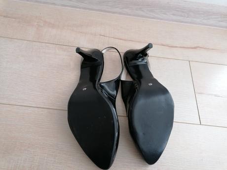 Lakované lodičky, 39