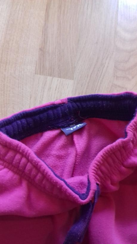 Teplé tepláky, 128