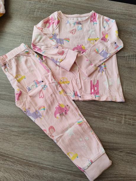 Ružové jednorožce, f&f,104