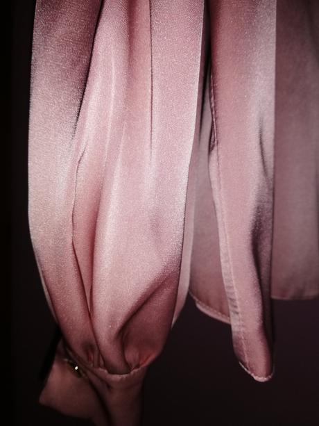 Dámska elegantná bluzka., s