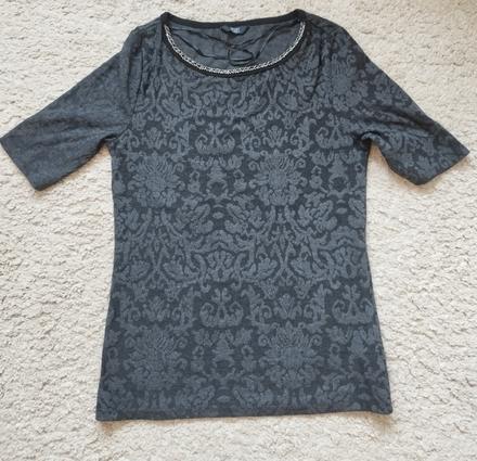 Elegantne tricko s ornamentmi a ozdobnym vystrihom, f&f,38