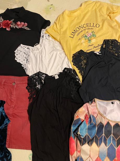 Balík oblečenia, m