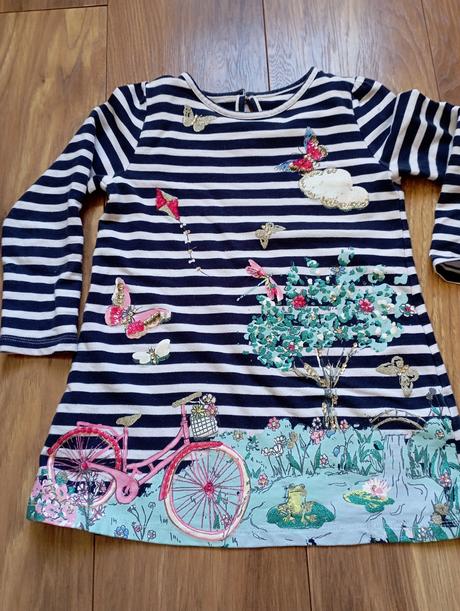 Krásne šaty v 104, 104