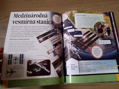 Giles sparrow - detská encyklopédia o vesmire, 