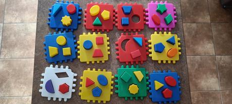 Vkladacie kocky - geometrické tvary,