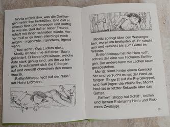 2 knihy príbehov o farme a o strašidielku, 