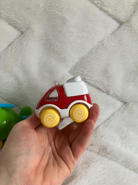 Malý vrtulník a sanitka,