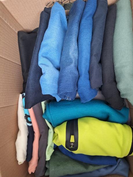 Balík oblečenie, 140–152